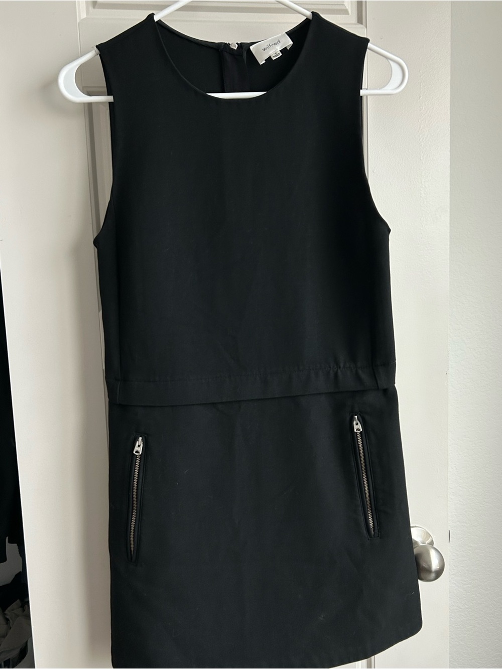 Wilfred Aritzia Black Sleeveless Zip Pocket Shift Mini Dress Size S